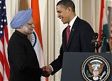 Obama Welcomes Singh