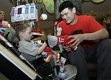 Yao Ming at Children's Memorial Hospital
