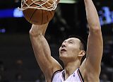 Yi Jianlian Dunks Against Timberwolves