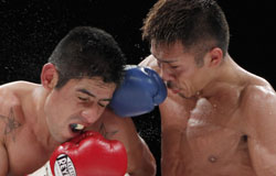 Uchiyama v Salgado Super Featherweight Match