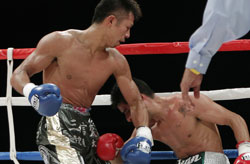 Uchiyama v Salgado Super Featherweight Match