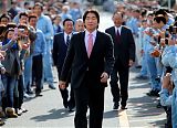 Hideki Matsui at Komatsu Factory