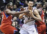 Yi Jianlian Against 76ers