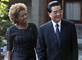 Hu Jintao with Michaelle Jean